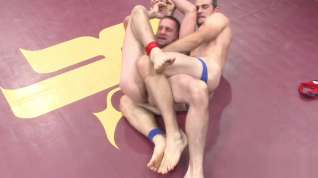 Online film Muscular wrestling hunks anal fucking closeup