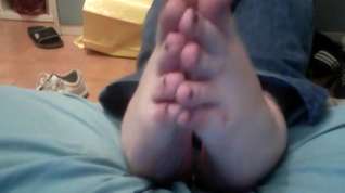 Online film Mary's cute feet show