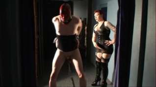 Online film Lady Alexa Trains her Slave in the Corridor (Korridor) German Femdom CBT