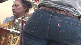 Online film Fat Ass In Jeans on Brown Mature