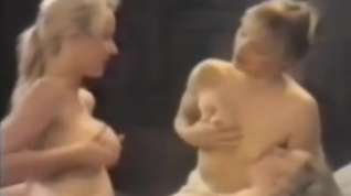 Online film Vintage lesbian boob sucking