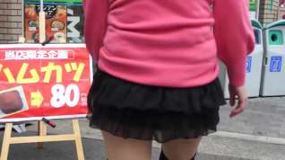 Online film Japanese amateur exposure girl upskirt in a city