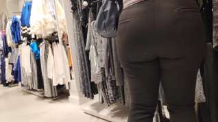 Online film Mega ass milfs in tight pants