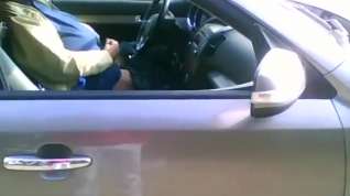 Online film Nasty old man spies for the guy jerking in a car