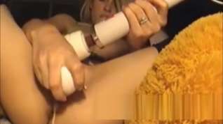 Online film Blonde teen masturbates on webcam
