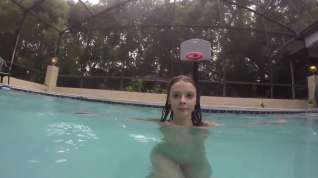 Online film Teen Model Lola Skinny Dip