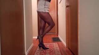 Free online porn SL4UA Holly In Checkered Mini Black Pantyhose Heels Tease