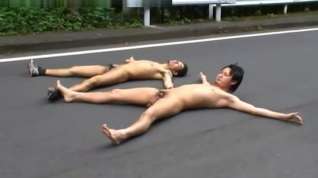 Online film Chinese guys go naked in public