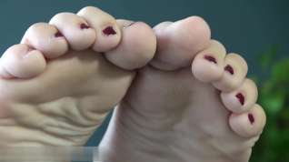 Online film Delightful Feet