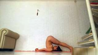 Online film Yoga Naked Music By TheWaringWomen With AnnabelEnzo