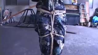 Online film Bondage in Chinese dress 1