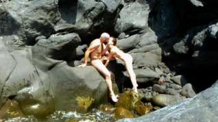Online film Exhibitionist caught by blonde girl, having great sex on the seashore