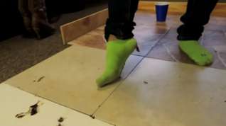 Online film Crushed by Green Socks