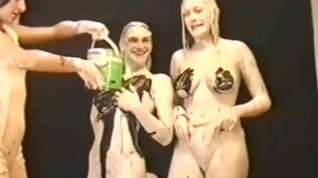 Online film Wet and Messy - Classic video
