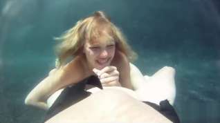Online film Alexia Rae underwater blowjob
