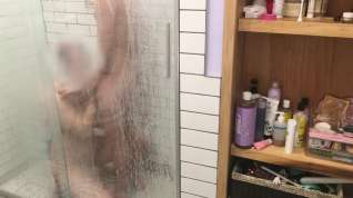 Online film Tattooed Thick White Girl Sucking Dick and Being Fucked in the Shower