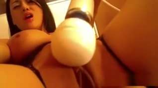 Online film Busty Latin Beauty Using Toys