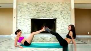Online film Yoga Session Turns Into An Intimate Lesbian Action