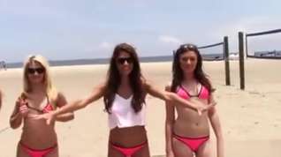 Online film Summer Sex Action At The Beach With Lovely Teen Bitches