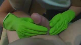 Online film handjob with rubber glove 5