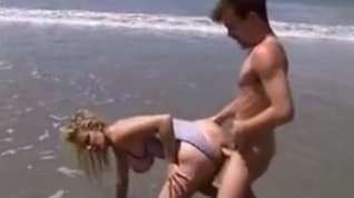 Online film Sally Layd On The Beach in retro movie