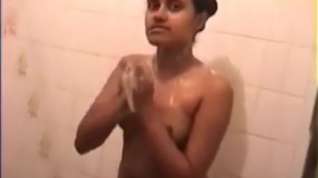 Online film Indian Cutie Takes A Shower After Fucking