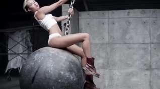 Online film Miley Cyrus Wrecking Ball (2013) Uncensored Leak