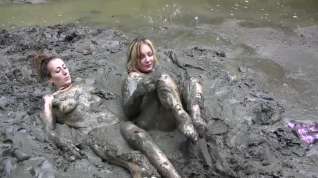 Online film Double Mud play