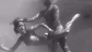 Online film Vintage underwater sex