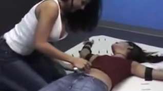 Online film Asian Belly Button Tickle