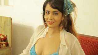 Online film Gauri Bikini Shoot