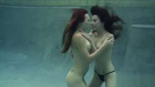 Online film Jolene Hexx - underwater