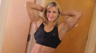 Online film Barrel-Chested Muscular Blonde Lenka Ferencukova Flexes For You