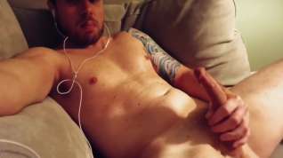 Online film Straight Guy jerks off while gf asleep so he can taste his own cum