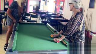 Online film Angel's soft balls used as 8 ball pool targets