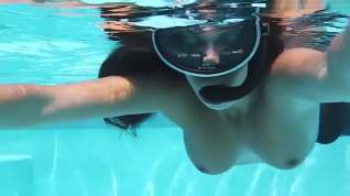 Online film Diana Kalgotkina Dildoing Herself Underwater
