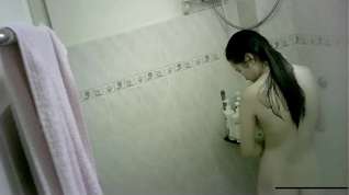 Online film Asian niece 19 spied while showering