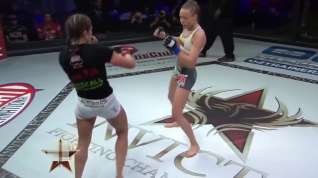Online film Awesome Female MMA Fighters - Rose Namajunas vs Emily Kagan