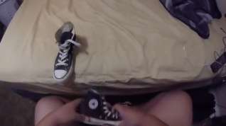 Online film Cum on Converse Chucks