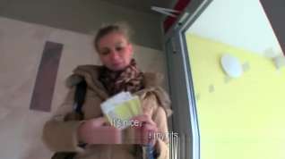 Online film Mofos - Public Pick Ups - Sexy Bus Blonde Sta