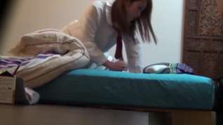 Online film Japanese Babe Pees On Bed
