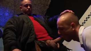 Online film pierced skinhead fuck and fist