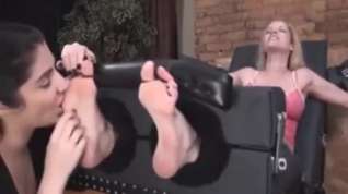 Online film Feet Tickle Too Crazy