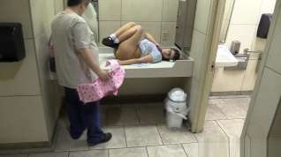 Online film Wet Diaper Changed at Mall