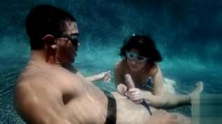 Online film Penelope Reed - underwater sex