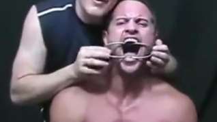 Online film bondage handgag