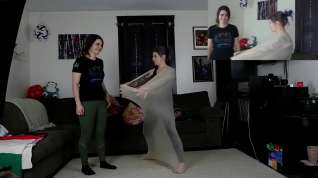 Online film 2 GIRLS 1 PANTYHOSE FETISH (RUINED)