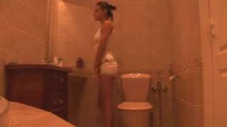 Online film Voyeur amateur movie from toilet