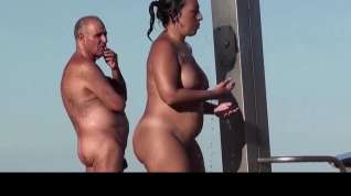 Online film Estrangeiro - Hidden Cam, lady in the beach big tits and ass