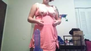 Online film Mama horny for nipple clamps and dildo ride!!